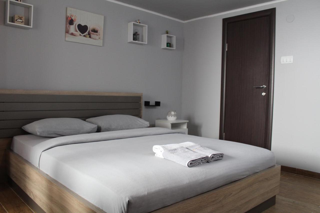 Apartman Daca Podgorica Exterior foto