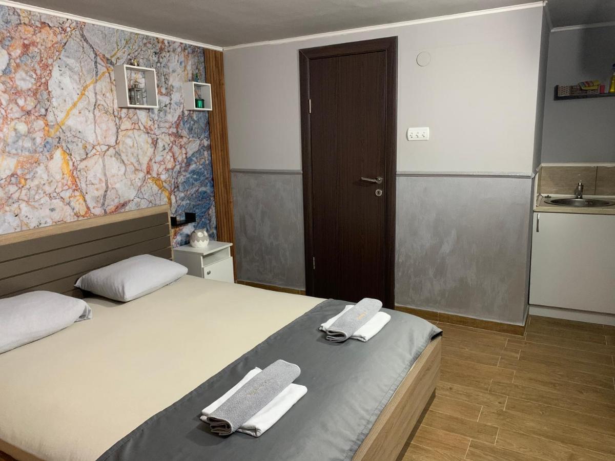 Apartman Daca Podgorica Exterior foto