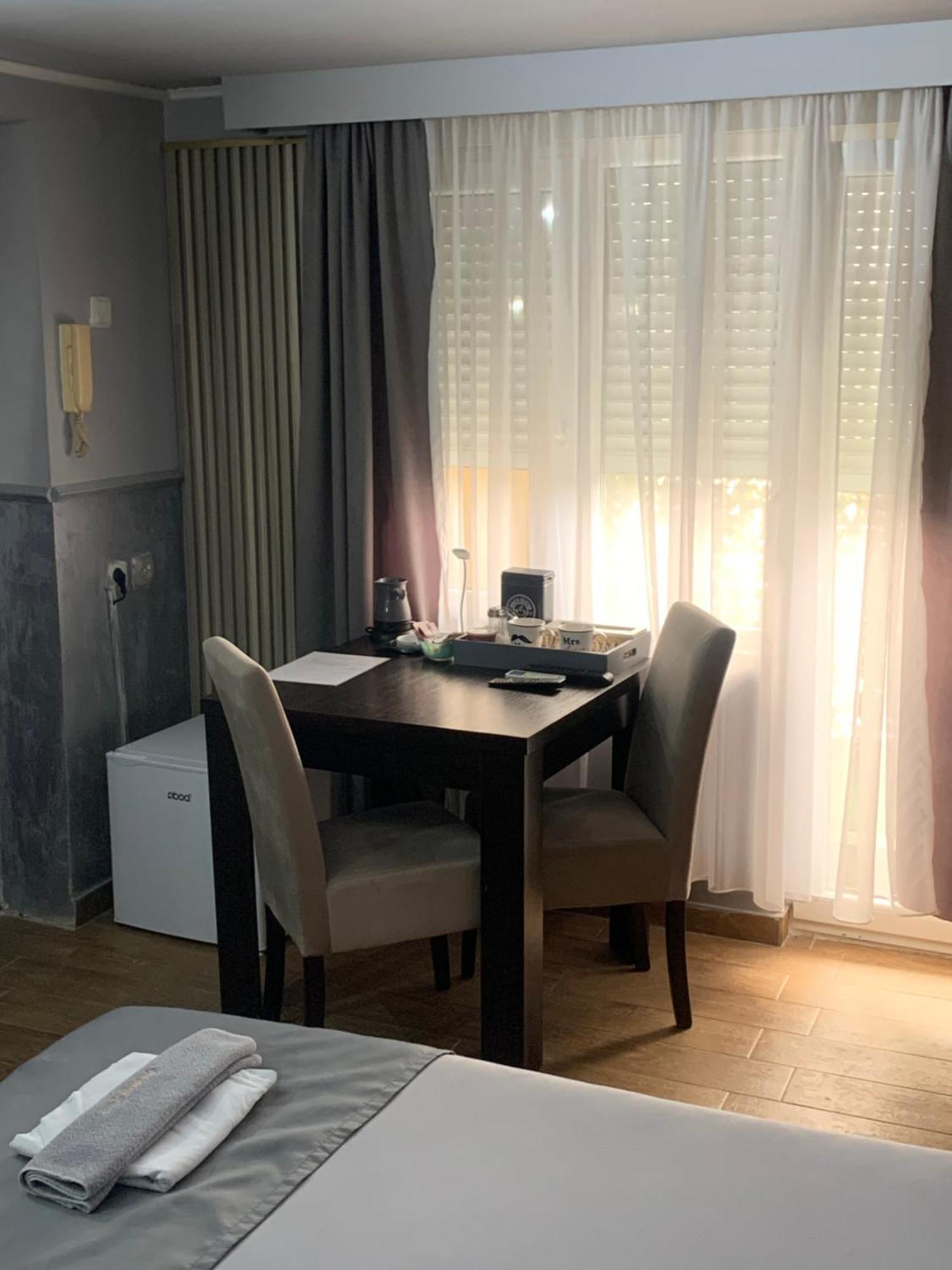 Apartman Daca Podgorica Exterior foto